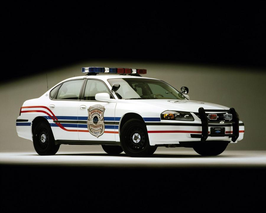  Chevrolet Impala Police 2000 года  (фото 7 из 8)
